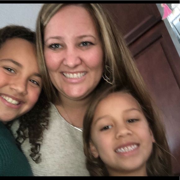 Meet your Posher, Ashley - Picture 1 of 1